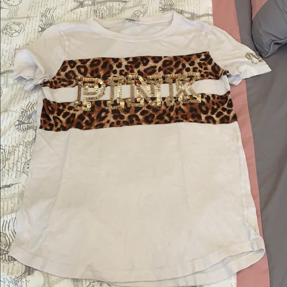 Women’s Pink t-shirt